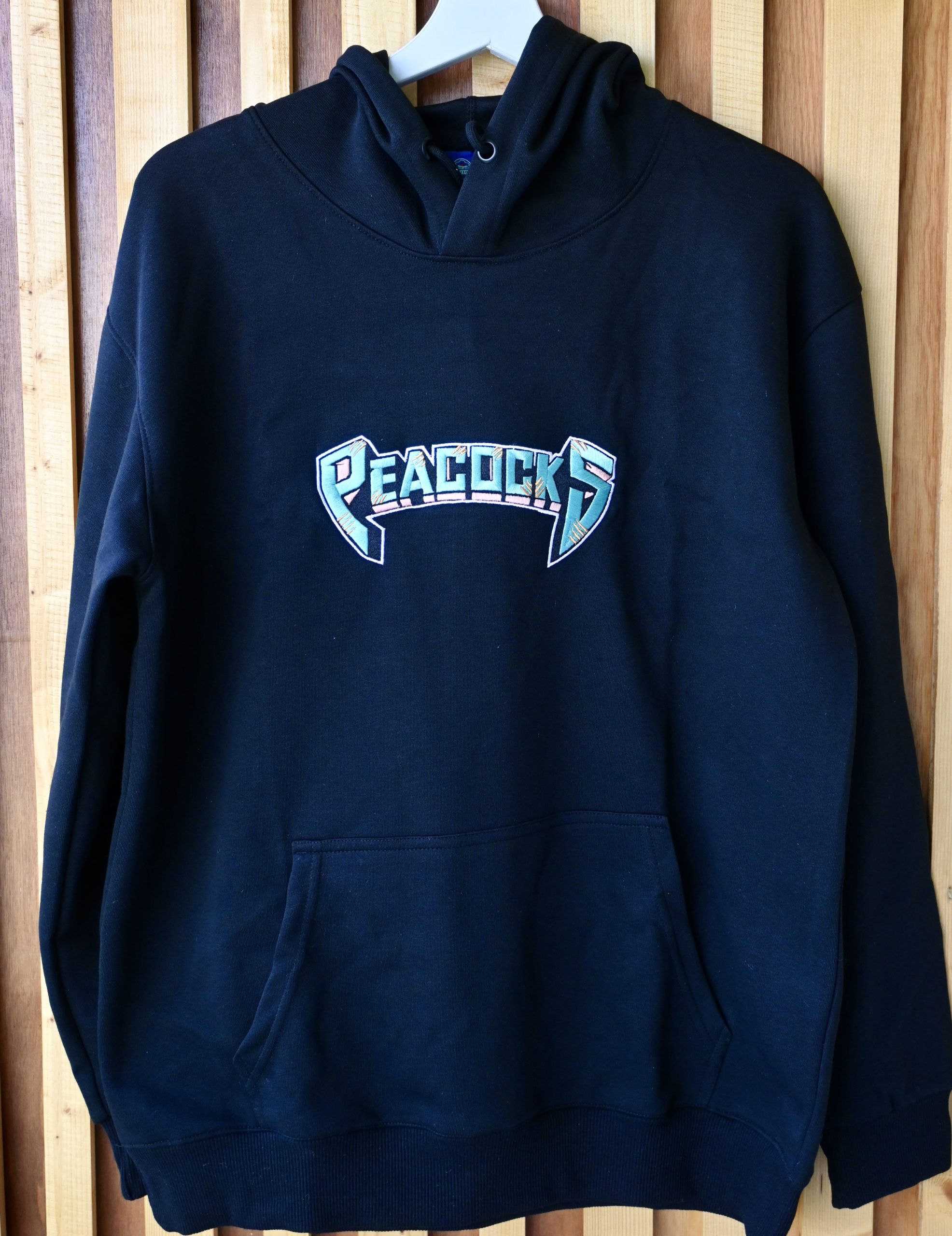 Hoodie lifestyle – Image 4