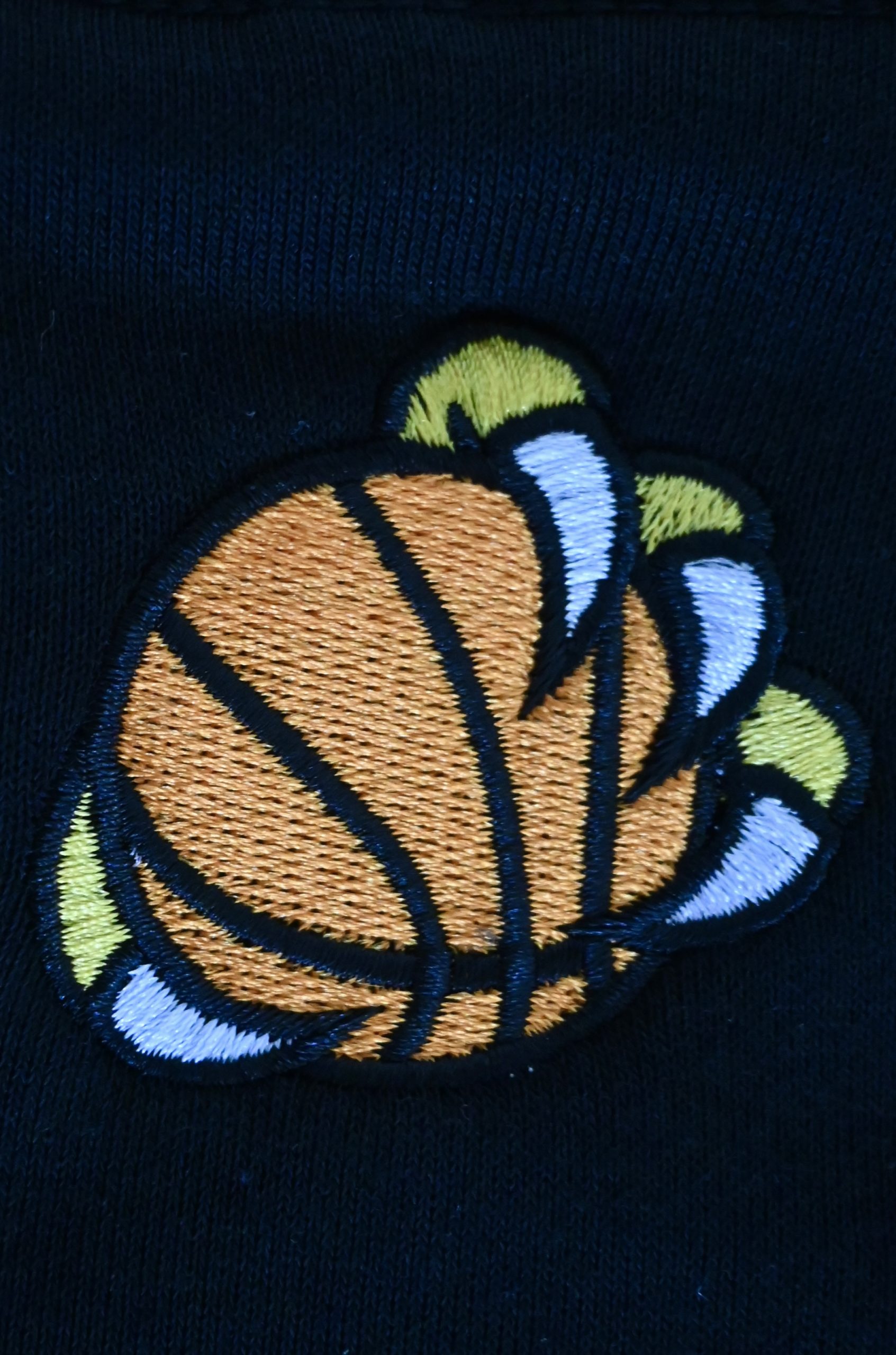 Hoodie lifestyle – Image 9